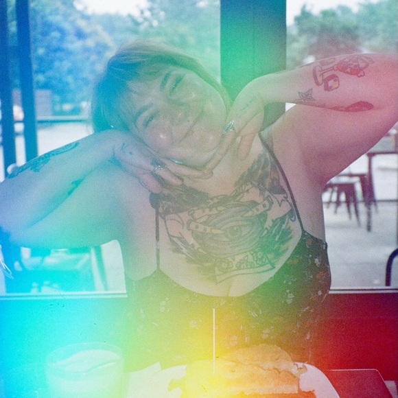 Meet your Posher, Emile - Picture 4 of 5